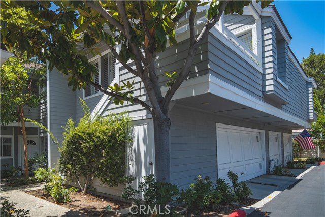 182 Westport, Newport Beach CA: https://media.crmls.org/medias/c93b2335-8799-4e34-b03a-0893f407b928.jpg