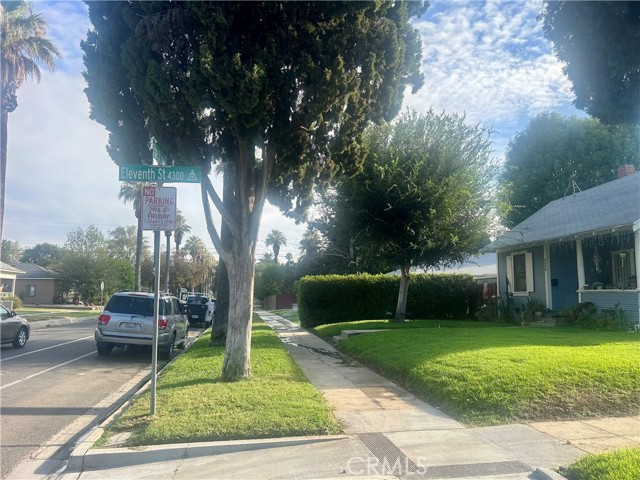 Detail Gallery Image 12 of 12 For 4096 Pine, Riverside,  CA 92501 - – Beds | – Baths