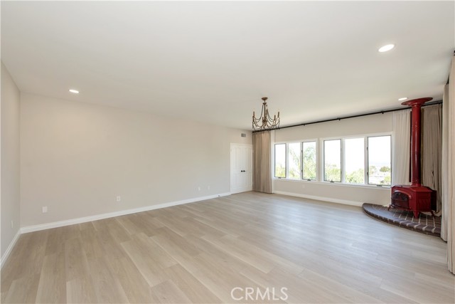 2836 N Kingsgate Drive, Orange CA: https://media.crmls.org/medias/c93c51f9-93b8-474c-ba36-f9d367caddb1.jpg