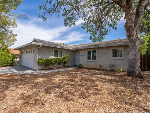 Detail Gallery Image 4 of 48 For 667 Brookridge Dr, Redding,  CA 96003 - 2 Beds | 2 Baths