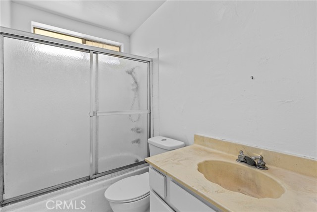 315 S Mistletoe Avenue, San Jacinto, California 92583, 3 Bedrooms Bedrooms, ,2 BathroomsBathrooms,Residential,For Sale,315 S Mistletoe Avenue,CRSW24103834