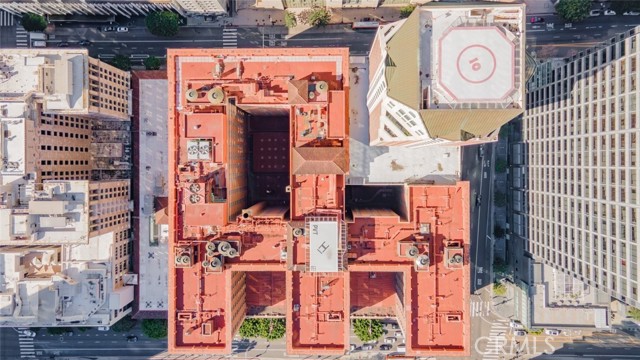 515 S Olive Street, Los Angeles CA: https://media.crmls.org/medias/c93d75d1-7975-4cba-a4dc-e7cd8bb41144.jpg