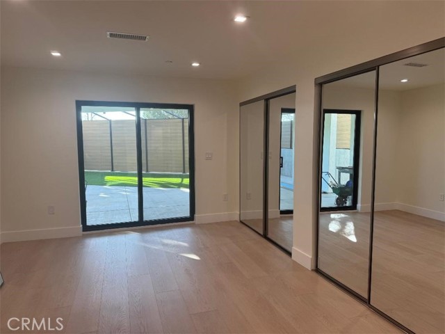 Detail Gallery Image 9 of 12 For 2844 Fairmount Ave, La Crescenta,  CA 91214 - 2 Beds | 2 Baths