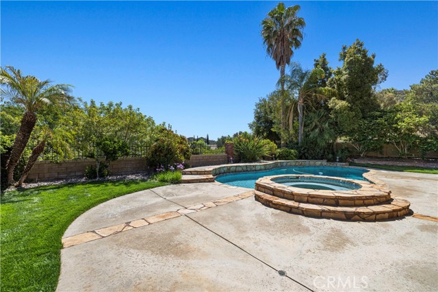 Detail Gallery Image 16 of 38 For 31332 Cherry Dr, Castaic,  CA 91384 - 3 Beds | 2 Baths