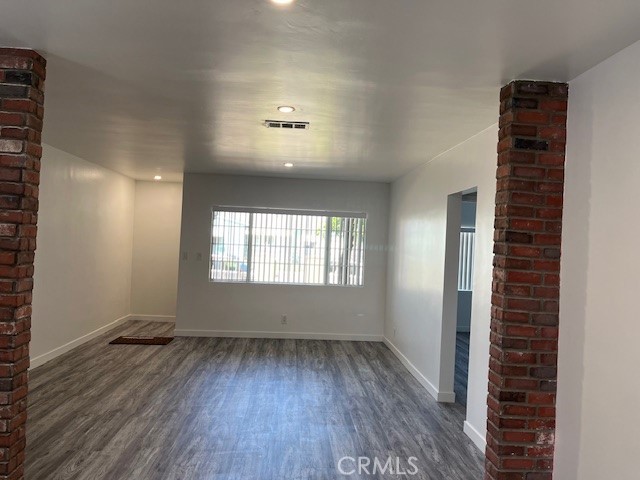9025 Gullo Avenue, Arleta CA: https://media.crmls.org/medias/c93e149a-1ca5-4096-8402-5913e05f643e.jpg