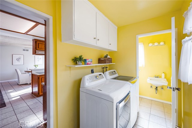 Detail Gallery Image 14 of 35 For 12162 Quartz, Garden Grove,  CA 92843 - 3 Beds | 2/1 Baths