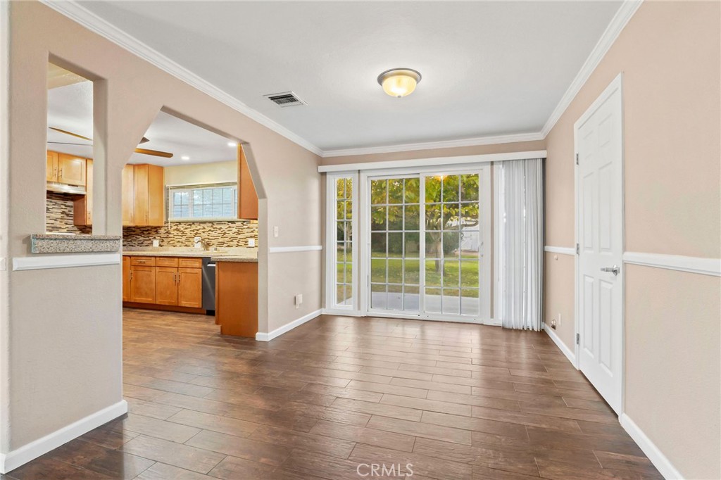 MLS #OC25271228 image #7