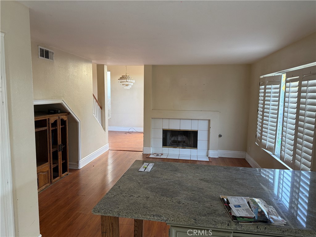 MLS #CV25258090 image #10