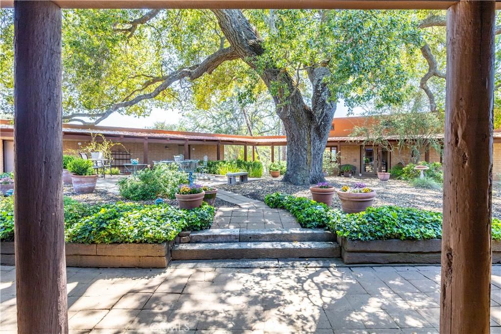 1600 Lupine Lane
