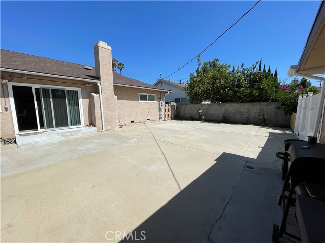 10443 Woodley Avenue, Granada Hills CA: https://media.crmls.org/medias/c93fbca3-e4ea-49cd-b9ec-dfaa12b5fc4e.jpg