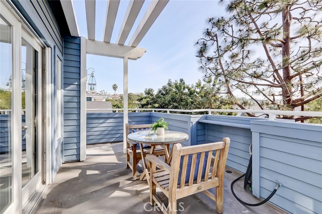 Deck off of master suite bedroom