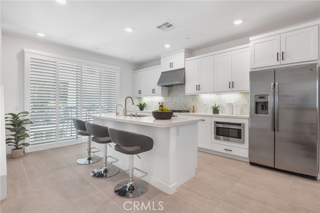 285 Lodestar, Tustin CA: https://media.crmls.org/medias/c940ccc0-4e35-471e-85c0-6795324524d7.jpg