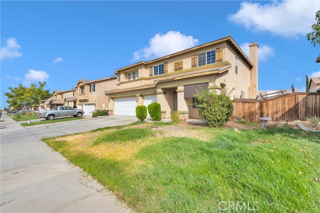 Detail Gallery Image 3 of 36 For 13567 Bentley St, Victorville,  CA 92392 - 6 Beds | 4 Baths