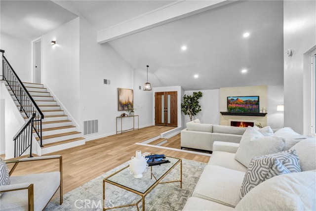 Detail Gallery Image 7 of 30 For 27064 Esward Dr, Calabasas,  CA 91301 - 5 Beds | 3 Baths