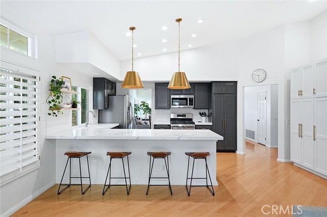 Detail Gallery Image 15 of 46 For 17866 via La Cresta, Chino Hills,  CA 91709 - 3 Beds | 2 Baths