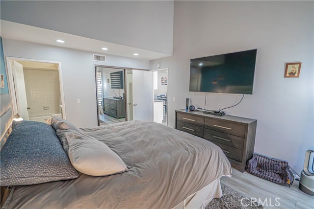 Detail Gallery Image 34 of 56 For 4239 via Arbolada #303,  Los Angeles,  CA 90042 - 2 Beds | 2 Baths