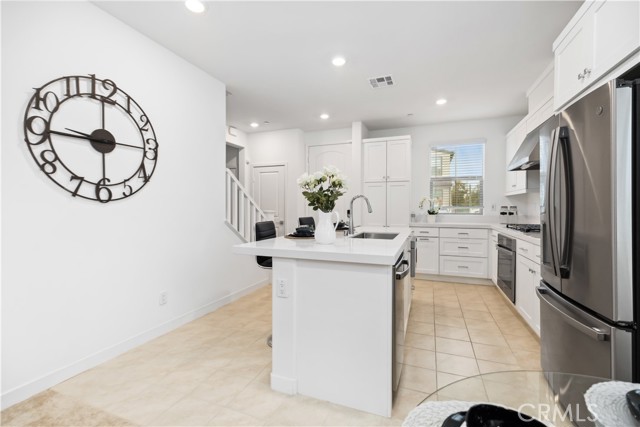 Detail Gallery Image 7 of 45 For 501 Embrook, West Covina,  CA 91791 - 4 Beds | 3 Baths