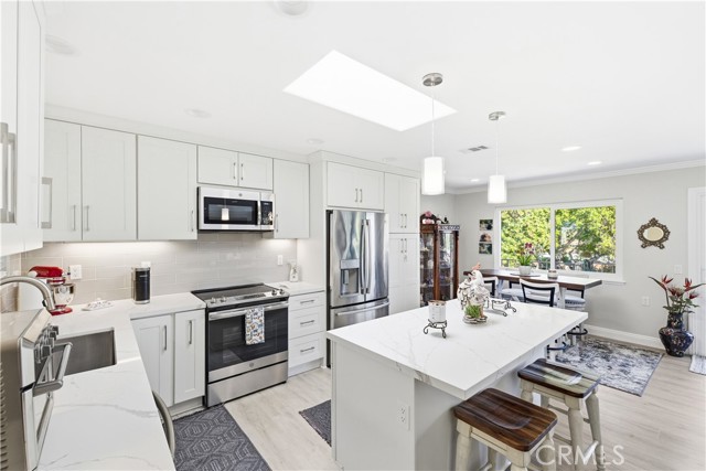 Detail Gallery Image 5 of 32 For 2269 via Puerta #Q,  Laguna Woods,  CA 92637 - 2 Beds | 2 Baths