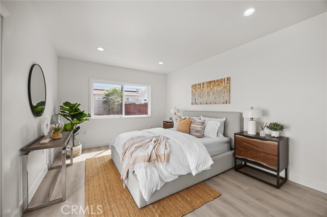 Image 13 of 37 For 2024 Grandridge Ave