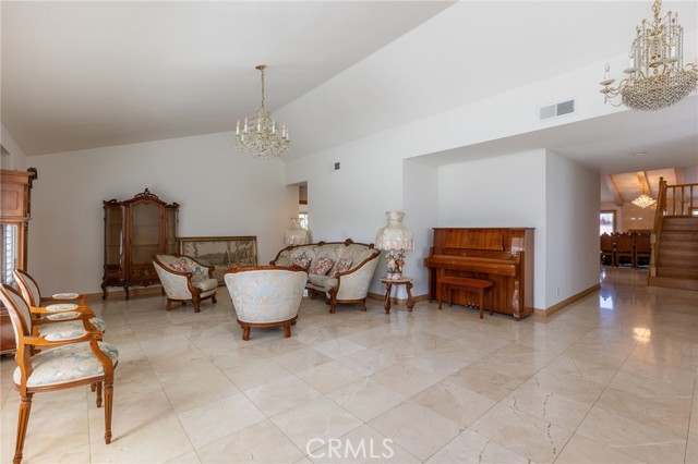 18825 Felbar Avenue, Torrance CA: https://media.crmls.org/medias/c94468ed-f480-4b59-af2c-1c519720a157.jpg