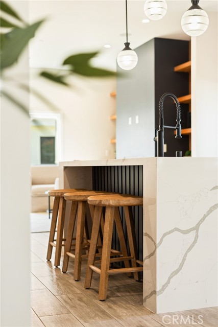 Detail Gallery Image 22 of 29 For 422 Almond Ave, Monrovia,  CA 91016 - 5 Beds | 4 Baths
