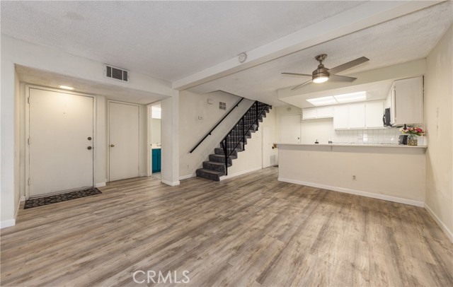 16595 Terrace Lane, Fontana CA: https://media.crmls.org/medias/c9452fd1-42f4-4481-8419-3511f921c205.jpg
