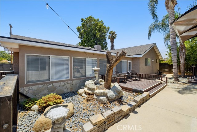 18627 Arminta Street, Reseda CA: https://media.crmls.org/medias/c9463568-67b8-4664-9ce9-ef2e6601b11a.jpg