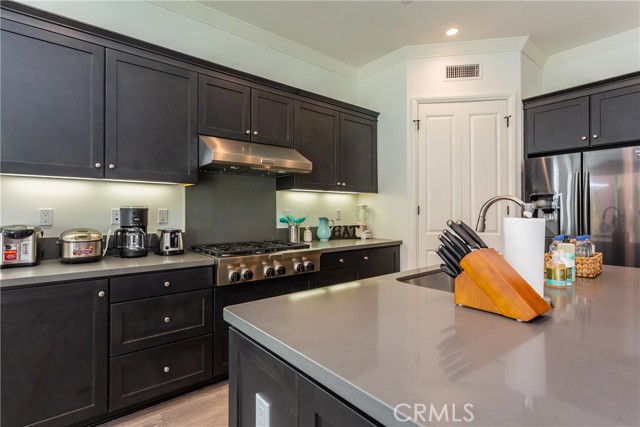 Detail Gallery Image 40 of 51 For 108 Hargrove, Irvine,  CA 92620 - 4 Beds | 2/1 Baths