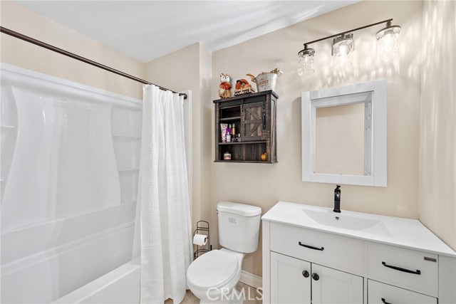 Detail Gallery Image 20 of 36 For 25711 Chrisanta Dr, Mission Viejo,  CA 92691 - 3 Beds | 2 Baths