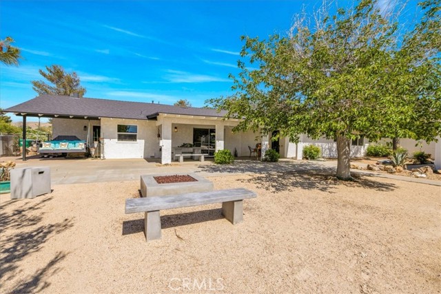 9124 Joshua Lane, Yucca Valley CA: https://media.crmls.org/medias/c9479999-049b-4793-91e6-64e3ddb020cf.jpg
