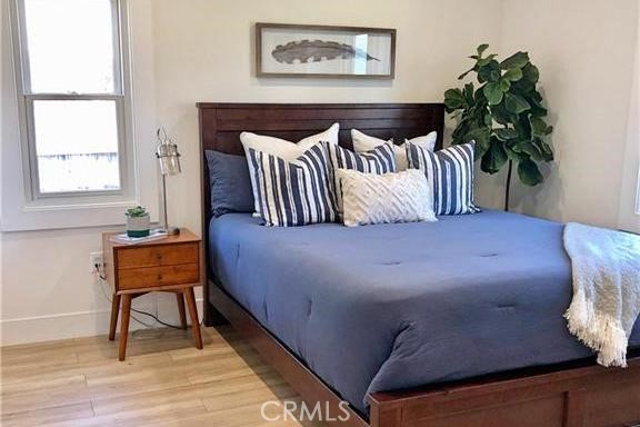 341 W Whiting Avenue, Fullerton CA: https://media.crmls.org/medias/c947a91a-bb7b-4e1e-9bf6-a9968a8d09ef.jpg