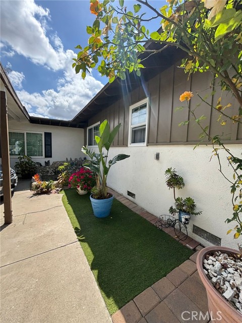 Detail Gallery Image 9 of 39 For 2835 Etiwanda Ave, Rialto,  CA 92376 - 5 Beds | 3 Baths