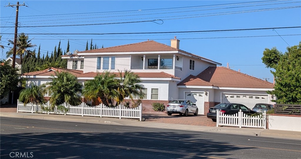 1621 Bryan Ave