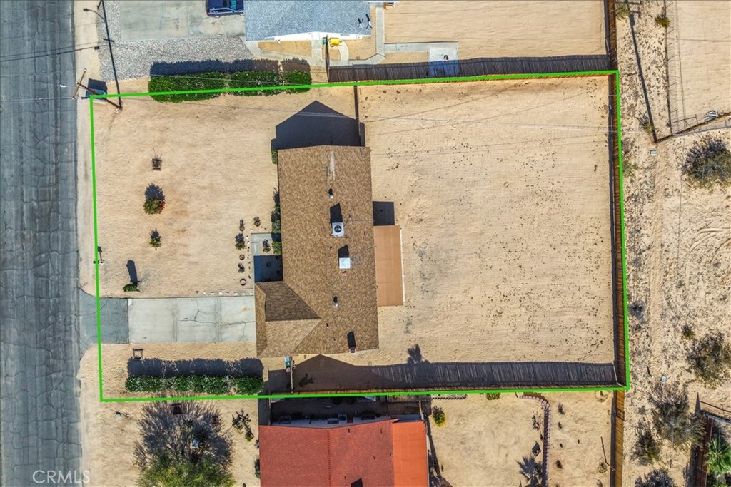 https://media.crmls.org/medias/c948c0de-7dc3-4516-b829-24f4ada6666b.jpg?preset=X-Large