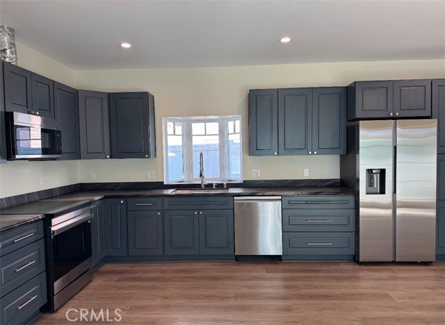 Detail Gallery Image 13 of 17 For 1319 Amapola Ave, Torrance,  CA 90501 - 2 Beds | 2 Baths