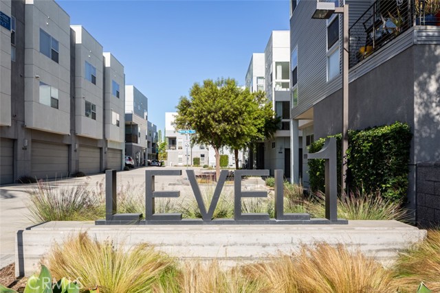 Detail Gallery Image 39 of 49 For 132 Mercer Way, Costa Mesa,  CA 92627 - 3 Beds | 3/1 Baths