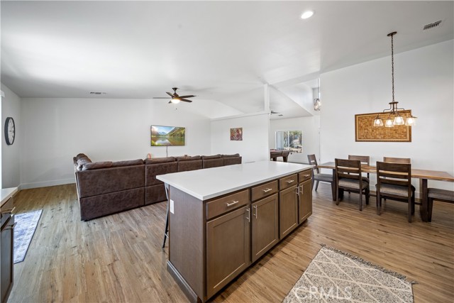 Detail Gallery Image 5 of 39 For 58844 Delano Trl, Yucca Valley,  CA 92284 - 4 Beds | 2 Baths