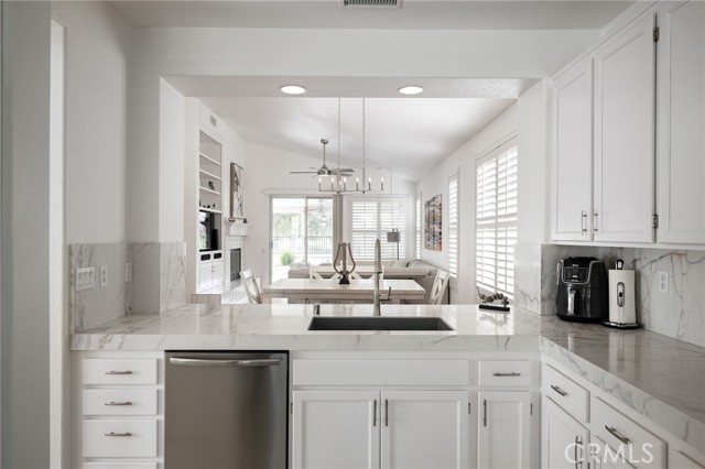 Detail Gallery Image 13 of 44 For 29403 Hidden Lake, Menifee,  CA 92584 - 3 Beds | 2 Baths