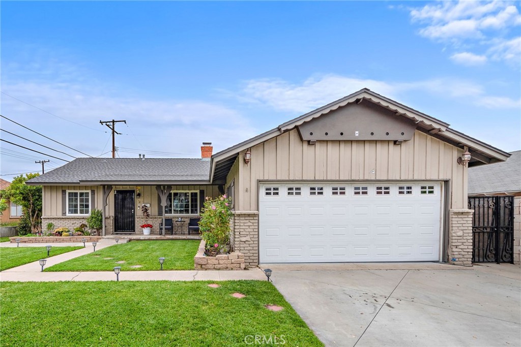 1707 E Romneya Drive