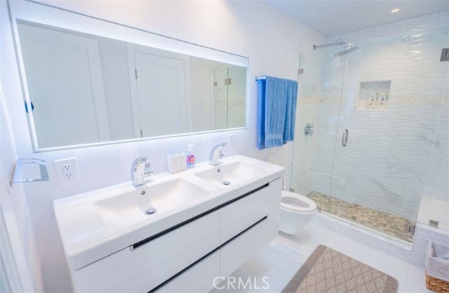 Detail Gallery Image 17 of 22 For 986 Oriole, Laguna Beach,  CA 92651 - 3 Beds | 3 Baths