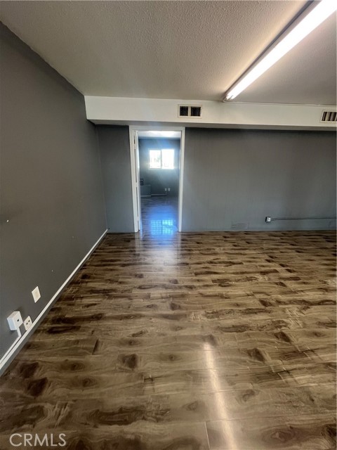 4306 W Victory Blvd / Unit - B Boulevard, Burbank, California 91505, ,Commercial Lease,For Rent,4306 W Victory Blvd / Unit - B Boulevard,CRBB25052999