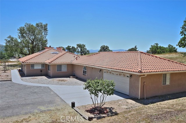 Detail Gallery Image 3 of 41 For 18611 Mustang Dr, Tehachapi,  CA 93561 - 4 Beds | 2 Baths