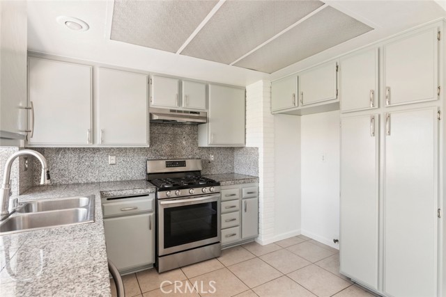 Detail Gallery Image 14 of 35 For 11657 Queensborough St, Riverside,  CA 92503 - 3 Beds | 2 Baths