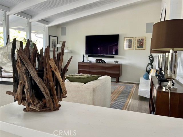 Detail Gallery Image 17 of 35 For 420 Entrada Dr, Santa Monica,  CA 90402 - 3 Beds | 2 Baths