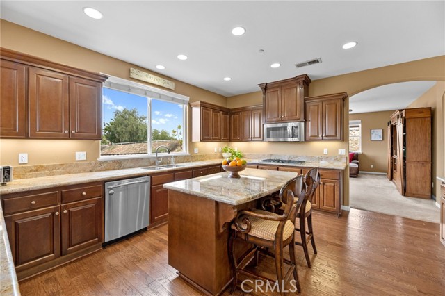 Detail Gallery Image 21 of 71 For 30865 via Norte, Temecula,  CA 92591 - 5 Beds | 4/1 Baths