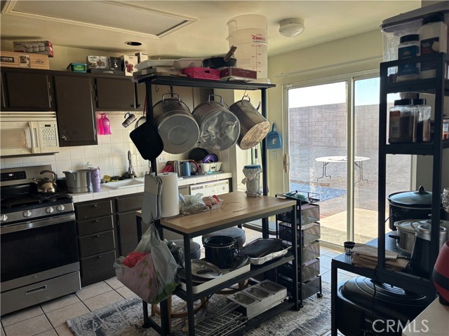 71578 Florida Drive, 29 Palms CA: https://media.crmls.org/medias/c94c8f30-7b37-4869-9f73-9593f77764fa.jpg