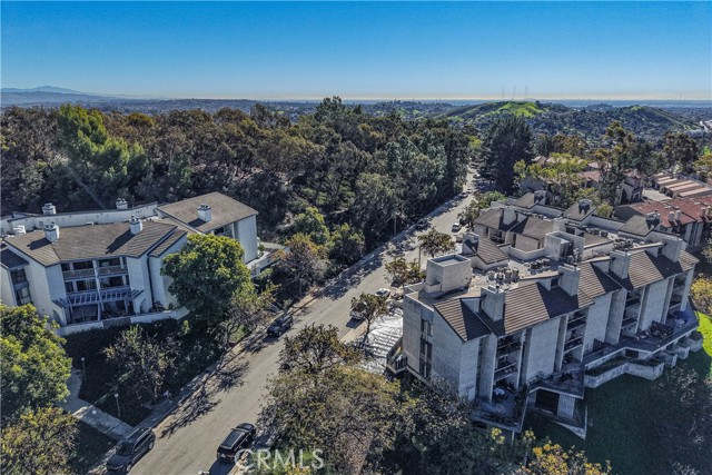 Detail Gallery Image 25 of 56 For 4239 via Arbolada #303,  Los Angeles,  CA 90042 - 2 Beds | 2 Baths