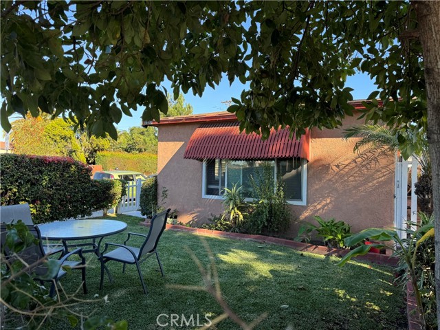 Detail Gallery Image 9 of 26 For 10406 San Carlos, South Gate,  CA 90280 - 2 Beds | 1 Baths