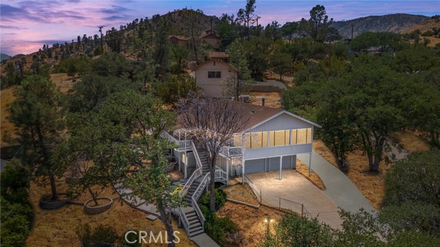 Detail Gallery Image 6 of 49 For 501 Old State Rd, Wofford Heights,  CA 93285 - 4 Beds | 3 Baths