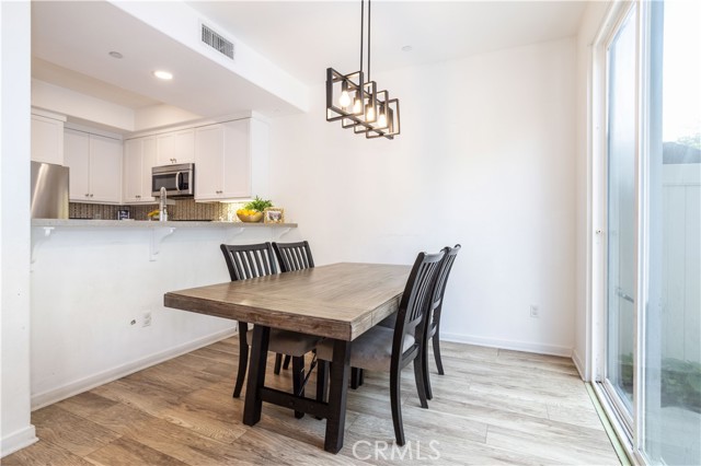 Detail Gallery Image 8 of 27 For 10261 Angel Ln, Pacoima,  CA 91331 - 4 Beds | 2/1 Baths